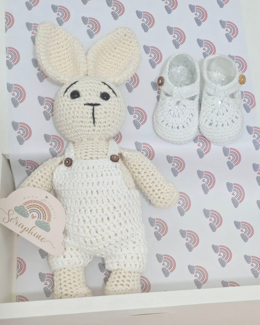 Muñeco de apego Blanco y Patucos