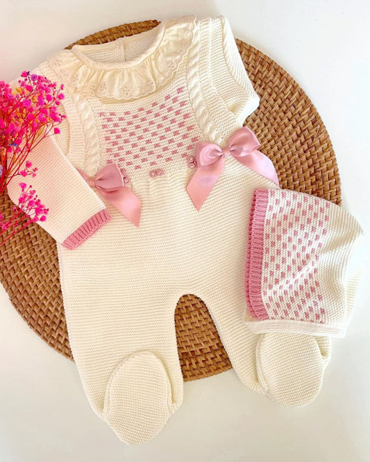 Peto Jacquard Beige con Rosa Viejo