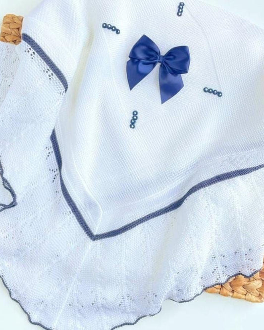 Manta Pétalo Blanco con Azul Marino